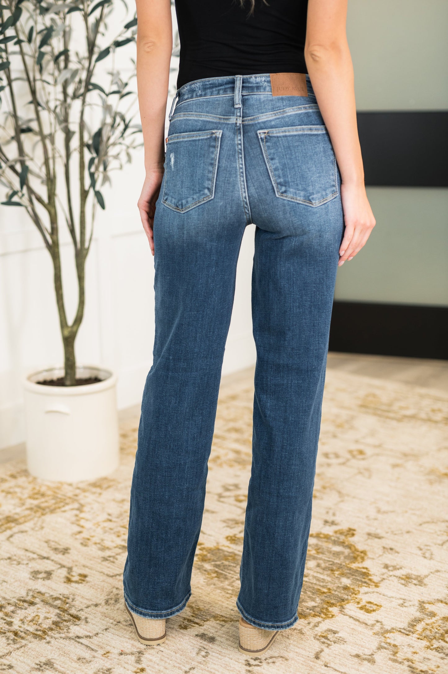 Julia High Rise 90's Straight Leg Jeans